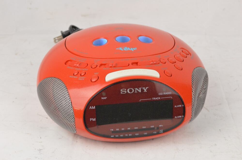 Sony Dream Machine ICF-CD831 CD Player Alarm Clock Radio Red